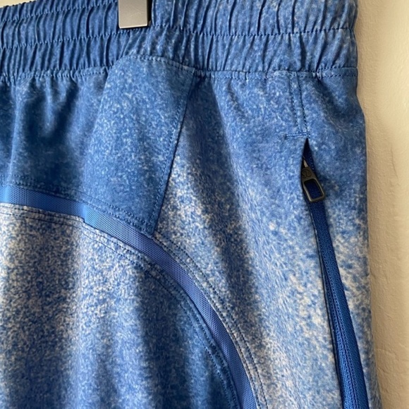 Lululemon Pace Breaker Ocean Spray Blue Shorts H. - Picture 15 of 16